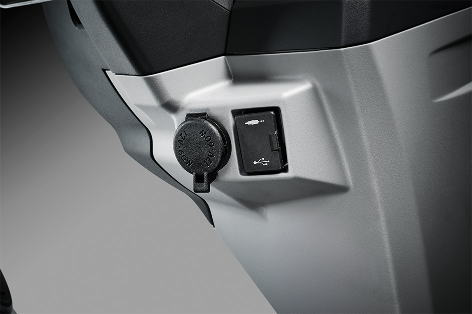 KOBELCO SK210LC-11 Long Reach USB and Auxiliary Ports KOBELCO SK210LC-11 Long Reach USB and Auxiliary Ports
